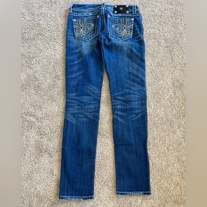 Women’s embellished pocket jeans